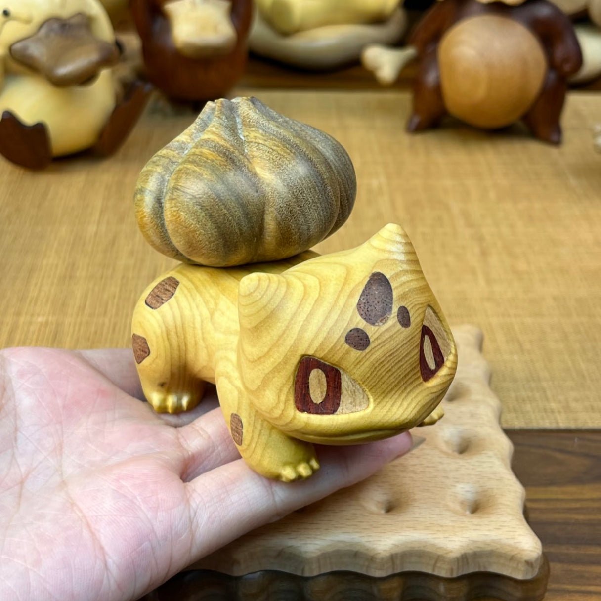 Wooden Bulbasaur Figurine - itswaii