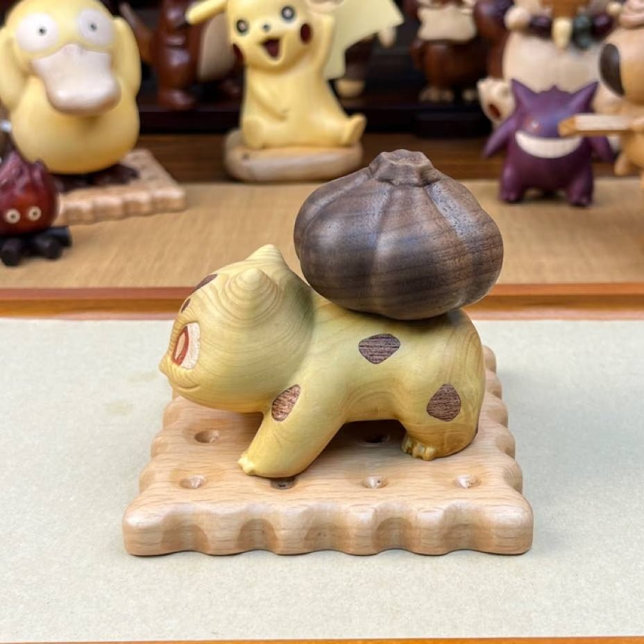 Wooden Bulbasaur Figurine - itswaii
