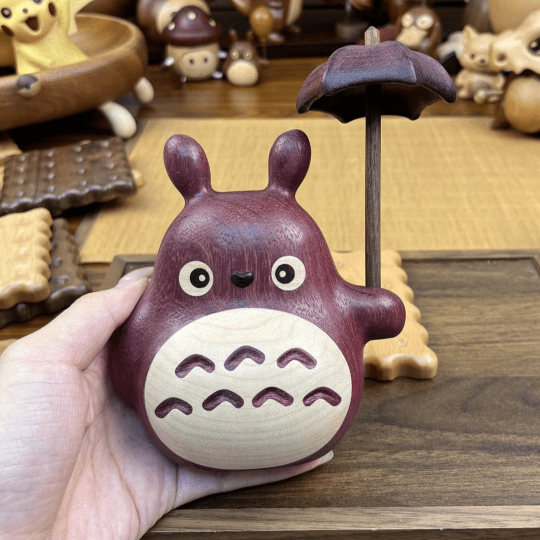 Wooden Totoro Figurine - itswaii