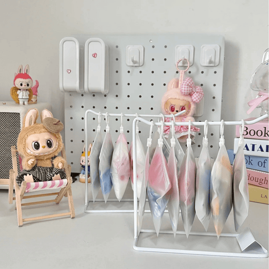 Doll Mini Closet With Hangers - itswaii