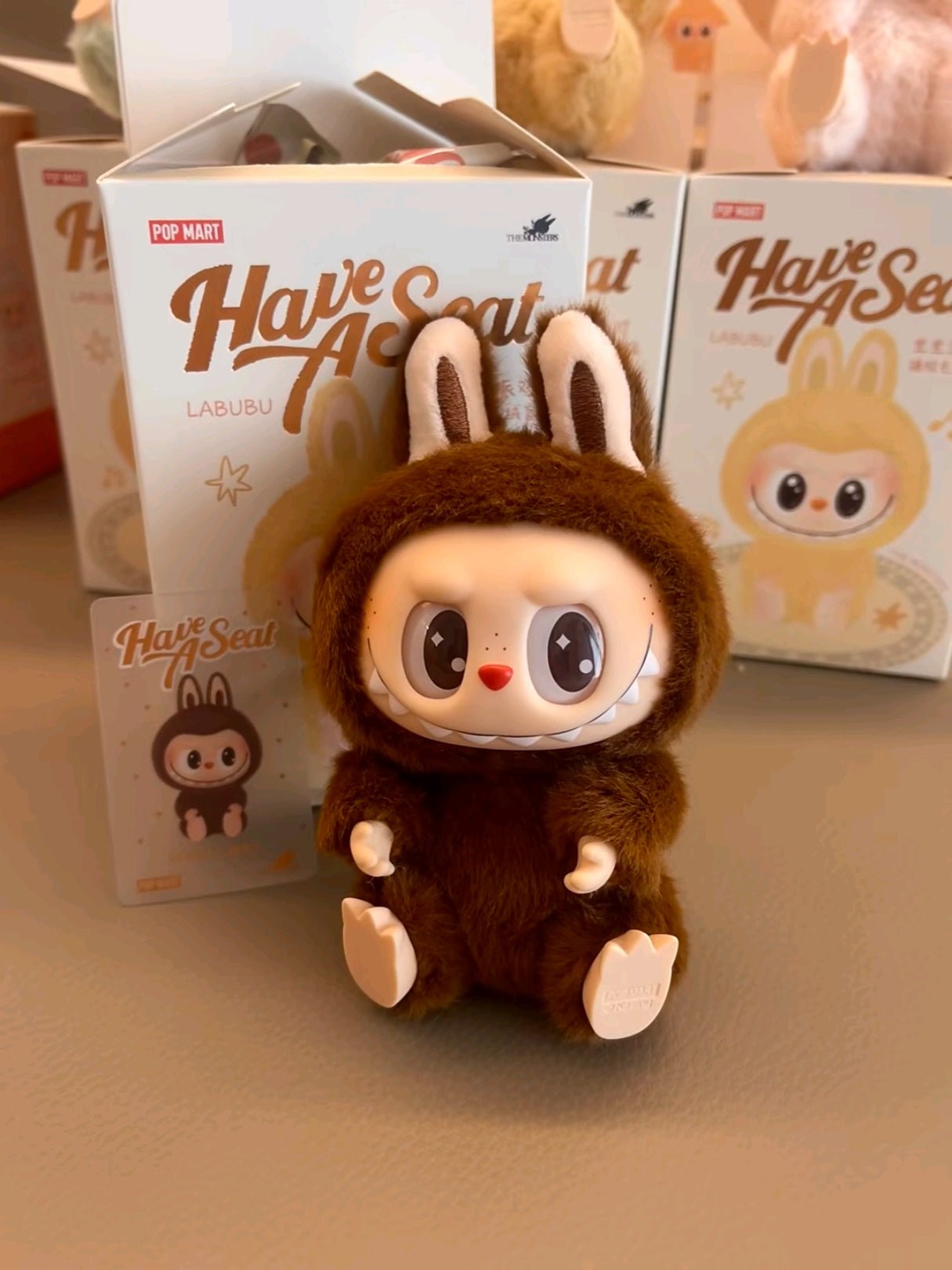 [Resell]Have a Seat Vinyl Plush Blind Box - itswaii